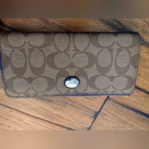 Coach wallet